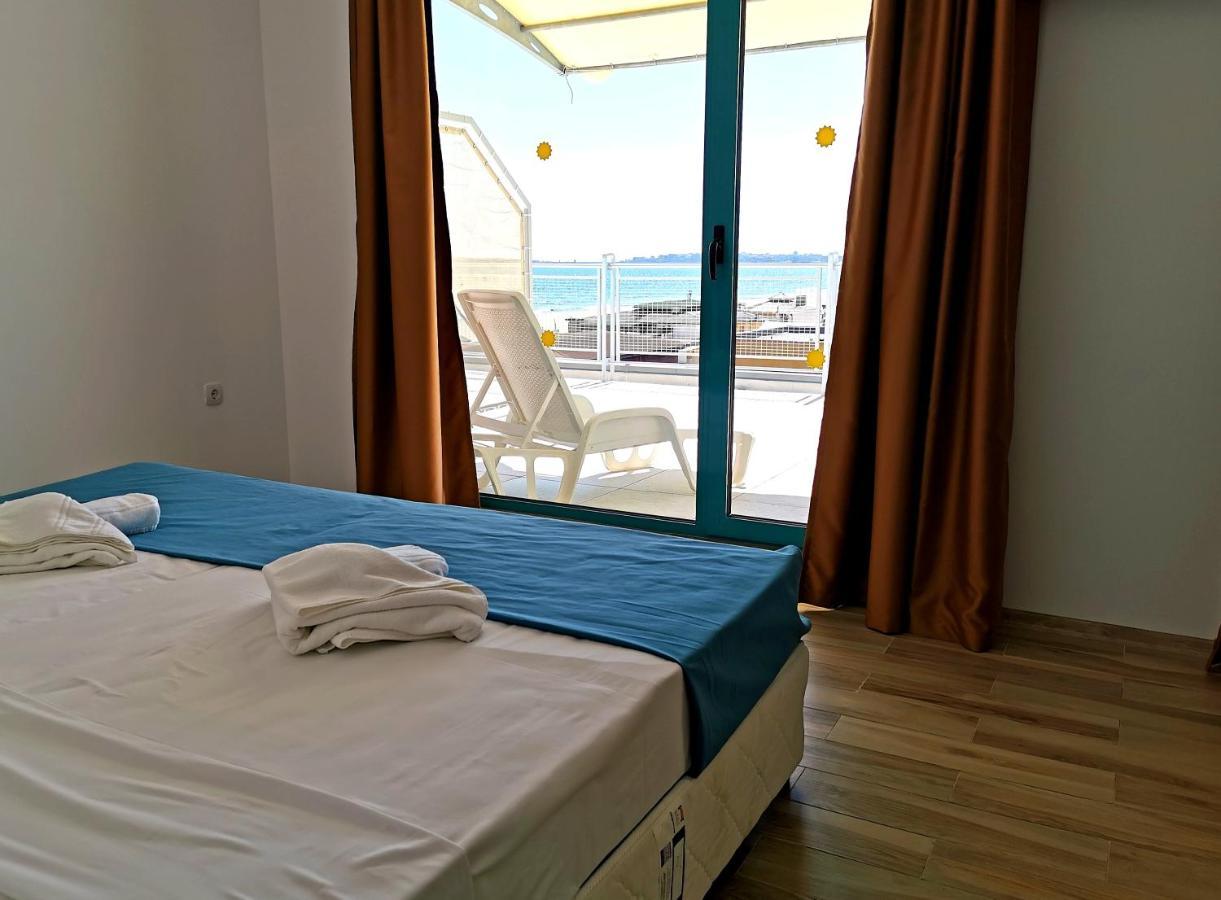 Hotel Largo Beach Slăntjev Brjag Exteriör bild