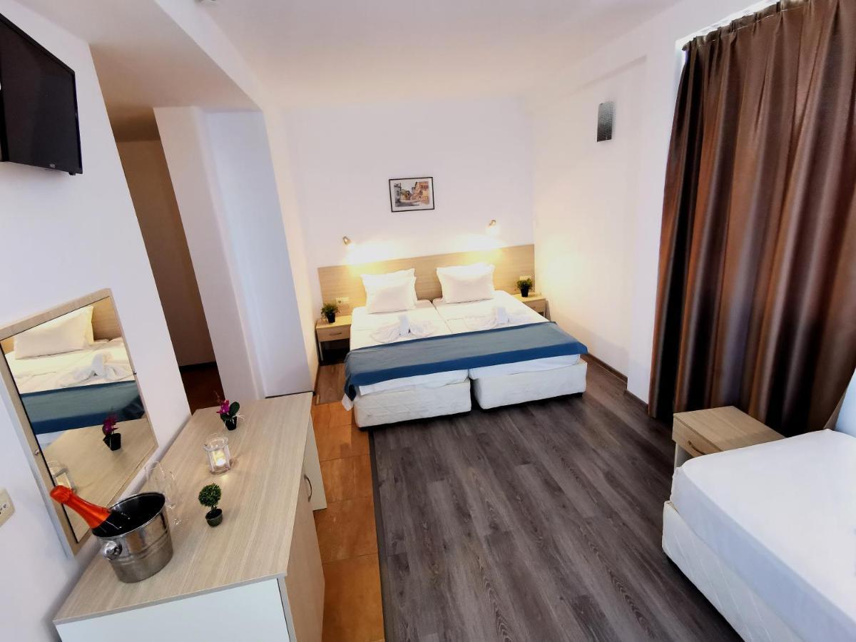 Hotel Largo Beach Slăntjev Brjag Exteriör bild