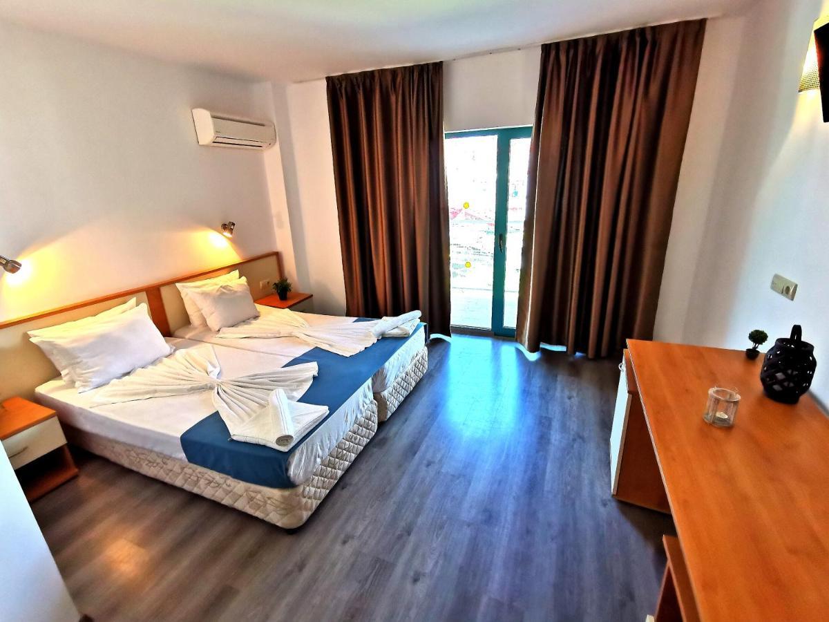 Hotel Largo Beach Slăntjev Brjag Exteriör bild